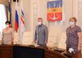 Глава администрации Волгодонска наградил лучших учителей и воспитателей города Глава администрации Волгодонска наградил лучших учителей и воспитателей города