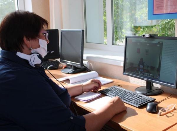 Волгодончанка победила в региональном Чемпионате по компьютерному многоборью среди пожилых людей «Понятный интернет»