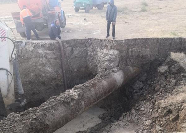 Еще один канализационный коллектор обвалился в Волгодонске