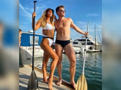 Подписчики заревновали экс-волгодончанку Юлию Ефимову к полуголому парню на ее фото