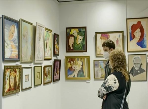 Жителей Волгодонска приглашают на персональную выставку художницы Любови Донцовой