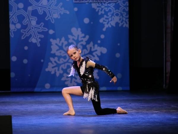 Юная танцовщица из Волгодонска приняла участие в кастинге шоу «DANCE РЕВОЛЮЦИЯ» на Первом канале: видео