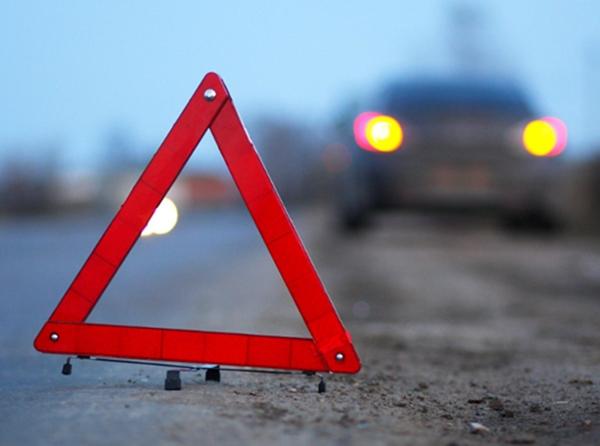 Два отечественных авто столкнулись на перекрестке в Волгодонске: есть пострадавший