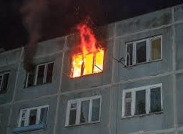 Дотла сгорела квартира в Орловском районе