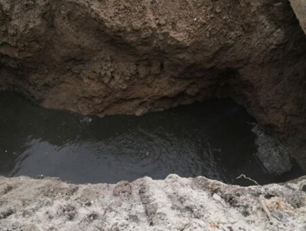 Место обрушение канализационного коллектора обнаружено: в Волгодонске разрыли котлован на БВП