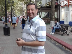 «Без юмора его в Волгодонске тесно»: прощание с Маратом Мкртчяном состоится 7 декабря