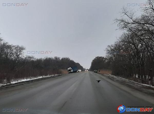 На трассе Морозовск-Волгодонск из-за непогоды  ограничили движение пассажирского транспорта
