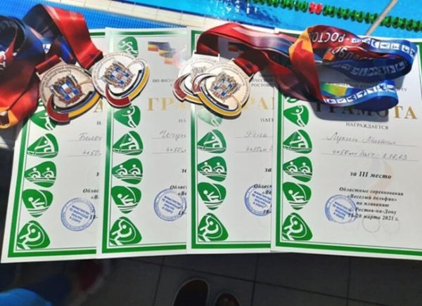 Юные пловцы из Волгодонска стали бронзовыми призерами областных соревнований