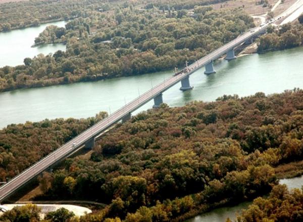 Ремонт участка мостового перехода между Цимлянском и Волгодонском идет к завершению