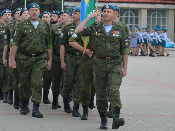 Он воспитывает мужчин: свой день рождения отмечает президент Федерации рукопашного боя Ростовской области Андрей Парыгин