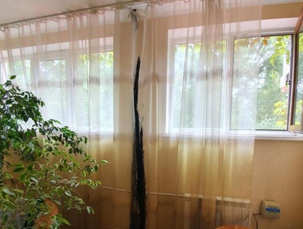 Несколько семей лишились крова из-за масштабного пожара в двухэтажном доме в Волгодонске