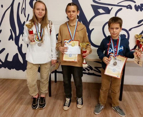 Шахматисты из Волгодонска завоевали 7 призовых мест на двух фестивалях
