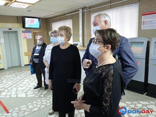 «Открытая регистратура» заработала в поликлинике на улице Ленина в Волгодонске