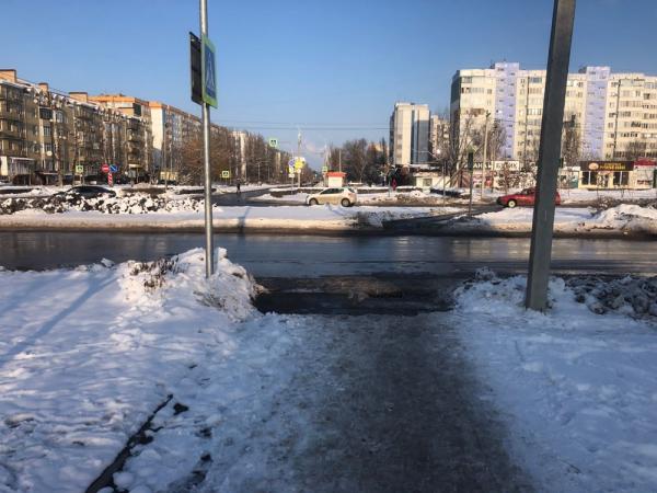 В Волгодонске водитель иномарки сбил пешехода и скрылся с места ДТП