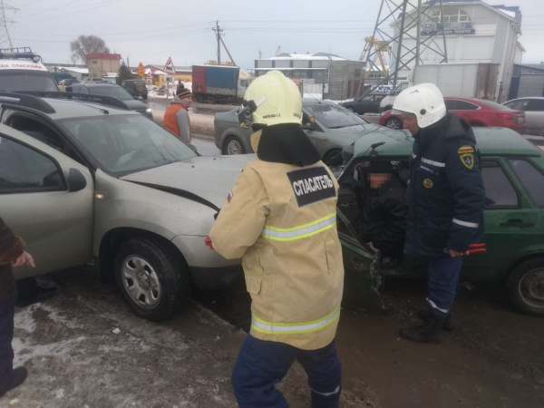 66-летний водитель пострадал: стали известны подробности ДТП на улице Прибрежной в Волгодонске
