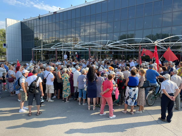 Жители Волгодонска поддержали решение о возвращении льготного проезда по заявительному характеру