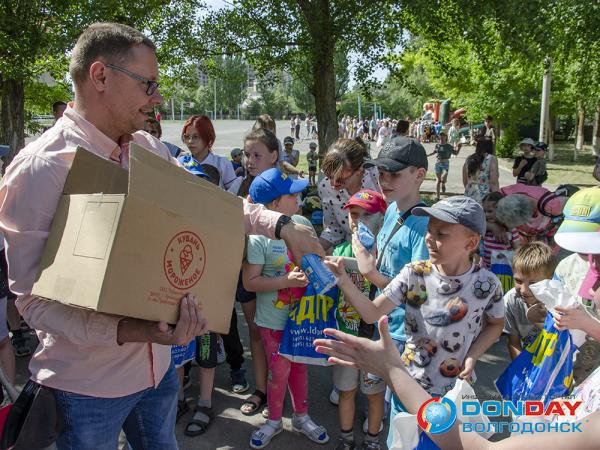 Главный редактор «DONDAY Волгодонск» и депутат городской Думы Алексей Плотников отмечает день рождения