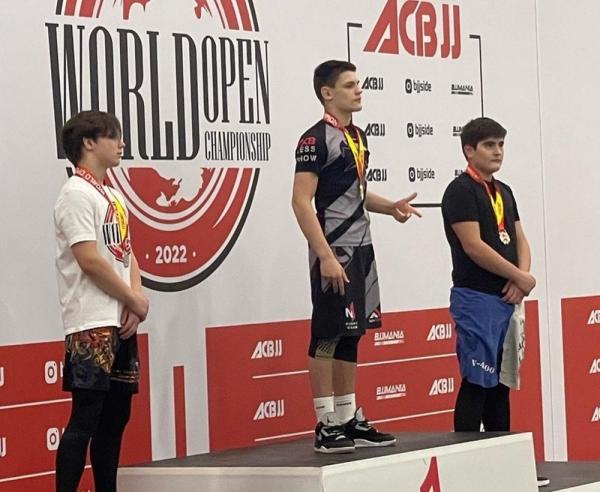 Волгодонец Владислав Первилов стал двукратным Чемпионом мира по джиу-джитсу