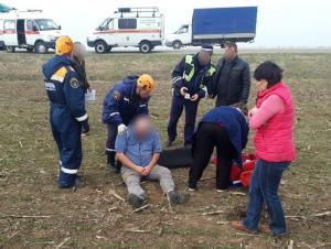 В Морозовском районе водителя и пассажирку зажало в машине после ДТП