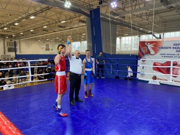 Боксер из Волгодонска  Руслан Мартиросов стал лучшим в Первенстве Федерального округа