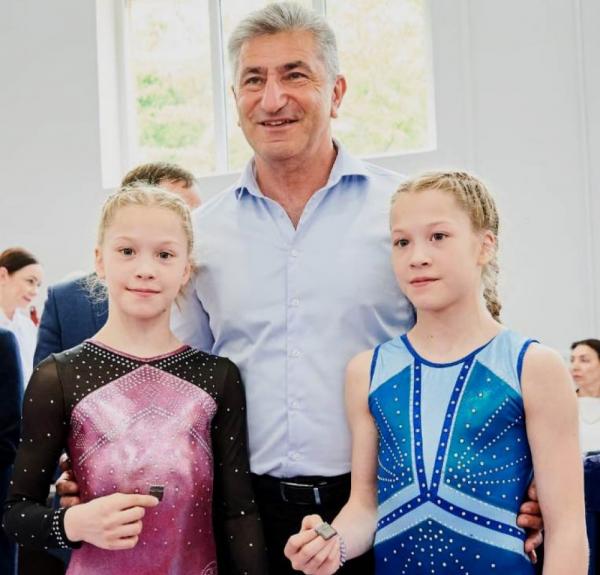 Волгодонские гимнастки завоевали 10 наград на областном турнире