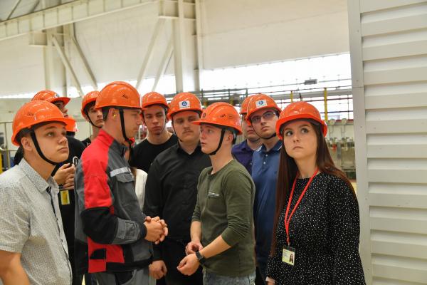 Больше 200 студентов российских технических ВУЗов проходят практику на Ростовской АЭС