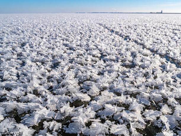 На Цимлянском водохранилище образовались ледяные шары