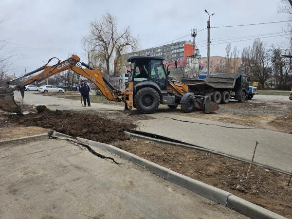 Режим повышенной готовности ввели в девяти кварталах Волгодонска из-за аварии на коллекторе