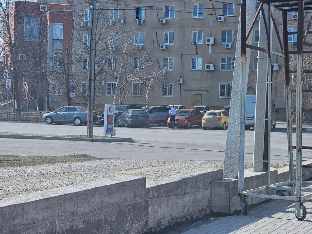 В Волгодонске водитель «Ауди» протаранил три машины