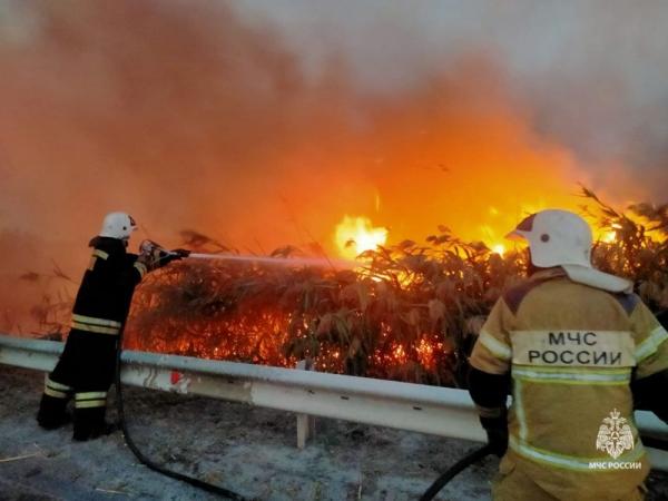 Около 10 часов тушили пожар в Волгодонском районе