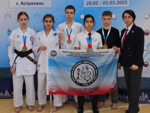 Волгодонцы завоевали девять наград на чемпионате ЮФО по всестилевому каратэ