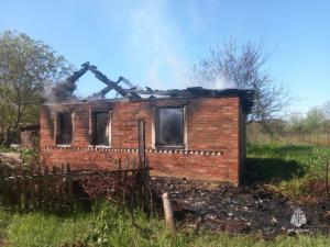 Частный дом в Волгодонском районе сгорел дотла из-за неисправной проводки
