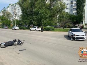 В Волгодонске водитель мопеда пострадал при столкновении с иномаркой