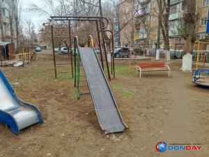 В Волгодонске на детских площадках снесут 47 травмоопасных МАФов