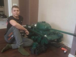 Юные волгодонцы победили в областном конкурсе по моделированию военной техники