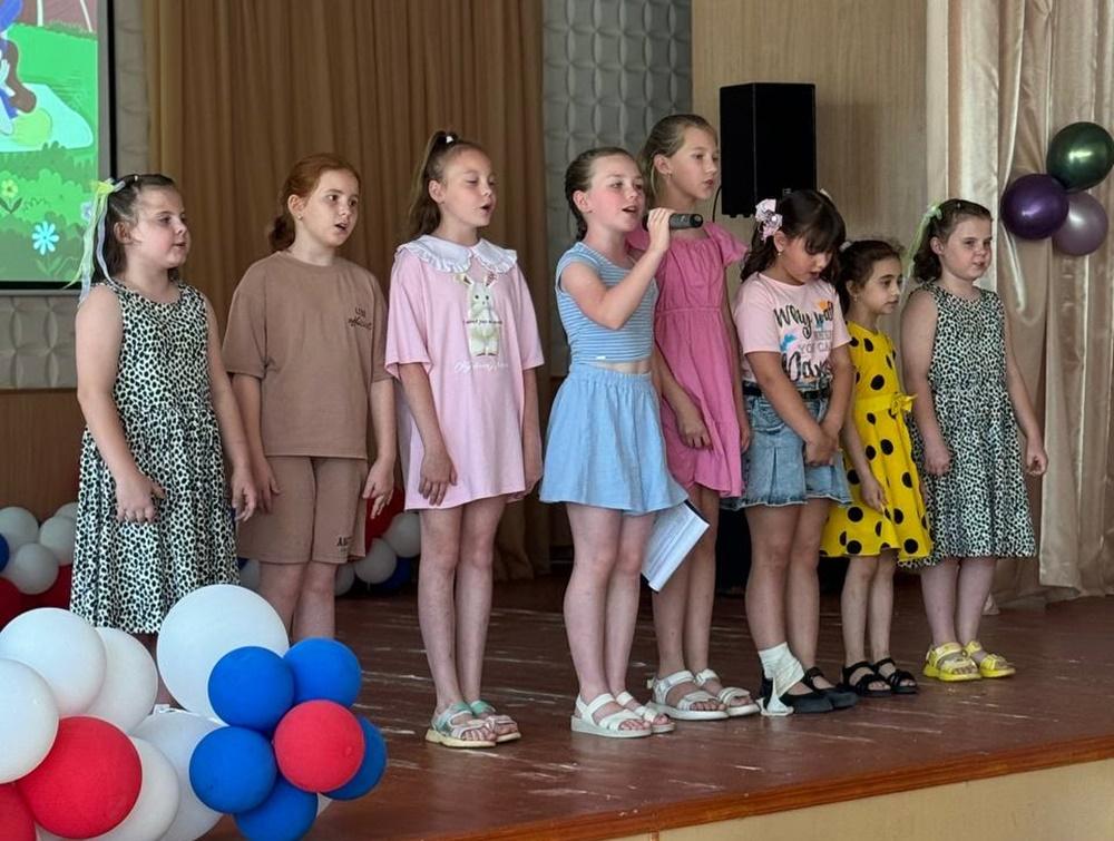 В волгодонской школе №18 отметили День защиты детей