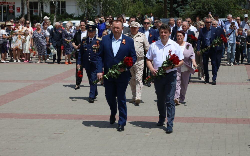 В Волгодонске в День памяти и скорби почтили погибших защитников Отечества