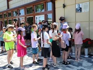 В Волгодонске установили мемориальную доску маршалу Петру Кошевому