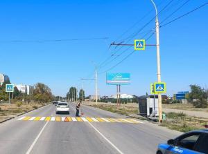 В Волгодонске 27-летняя девушка оказалась под колесами «Шкоды Рапид»