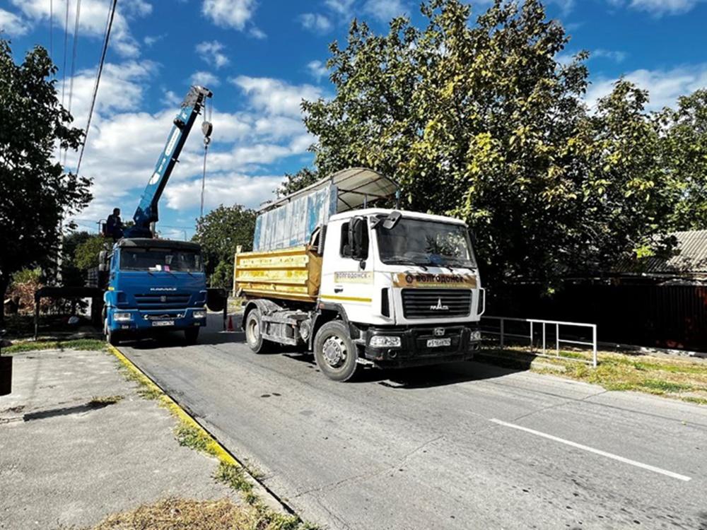В Волгодонске демонтировали два остановочных павильона