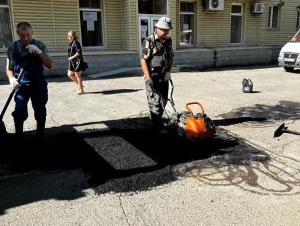 В Волгодонске отремонтировали тротуар на улице Ленина