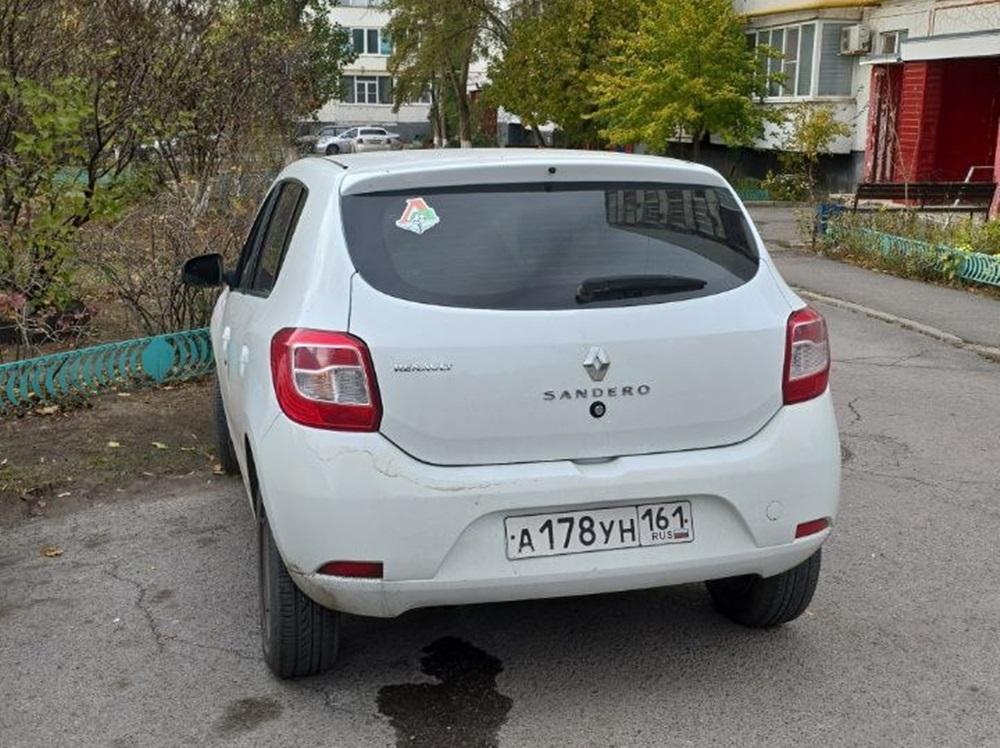 В Волгодонске водитель иномарки потерял сознание за рулем и врезался в ограждение