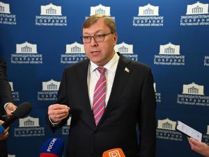 Депутаты донского парламента приняли закон о наставничестве, инициированный председателем ЗС РО