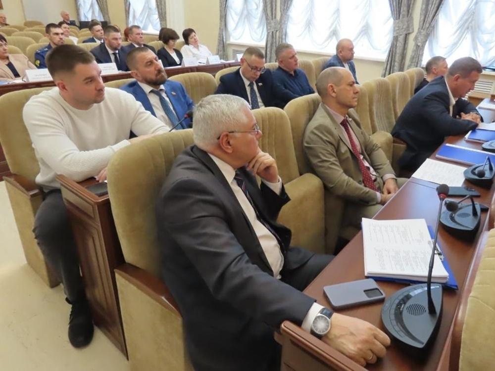 Юрий Бердников: итоги года в Волгодонской городской Думе – дороги, площадки и поддержка семей