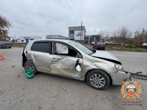 В Волгодонске 80-летний водитель спровоцировал ДТП с участием шести машин и скрылся