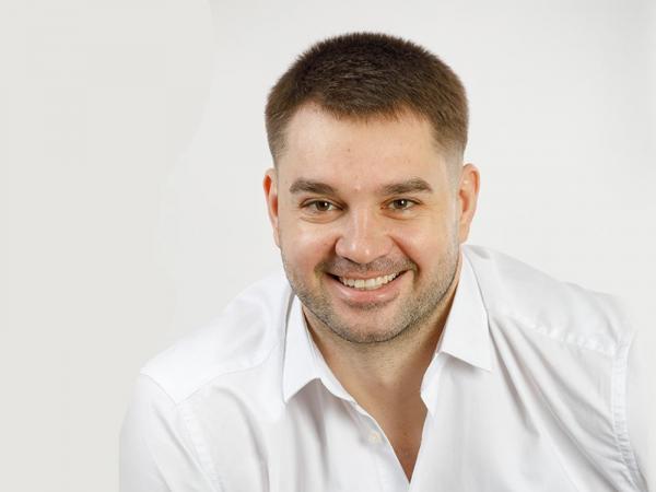 Депутат Волгодонской Думы по 10-му округу Юрий Бердников отмечает день рождения