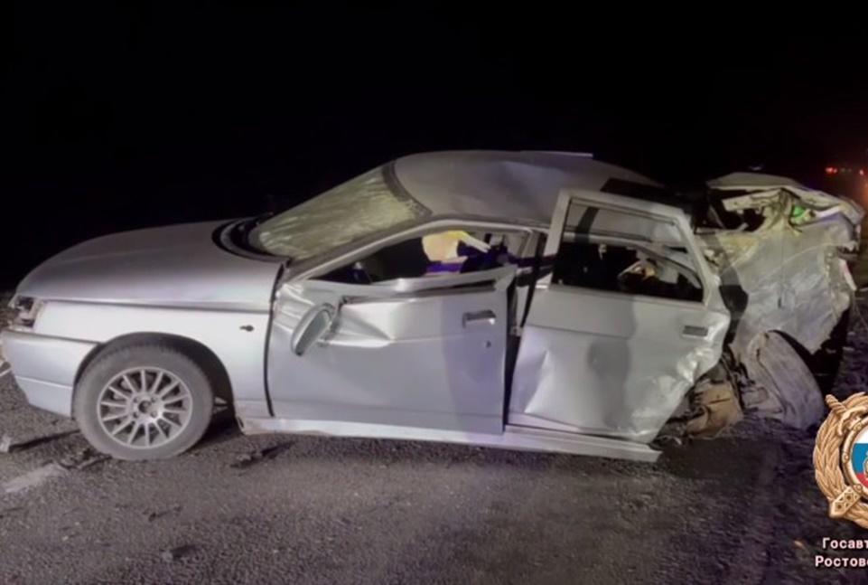 Трое пострадали в ДТП с двумя ВАЗами на трассе Семикаракорск - Волгодонск