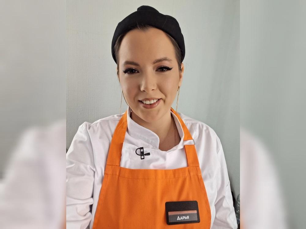 Повар из Волгодонска поделилась рецептом свежего новогоднего салата