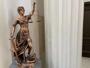 В Волгодонске осудили 59-летнюю женщину за нападение на мужа с ножом