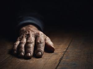 В Волгодонском районе обнаружили тело задушенного пенсионера и его мертвой супруги